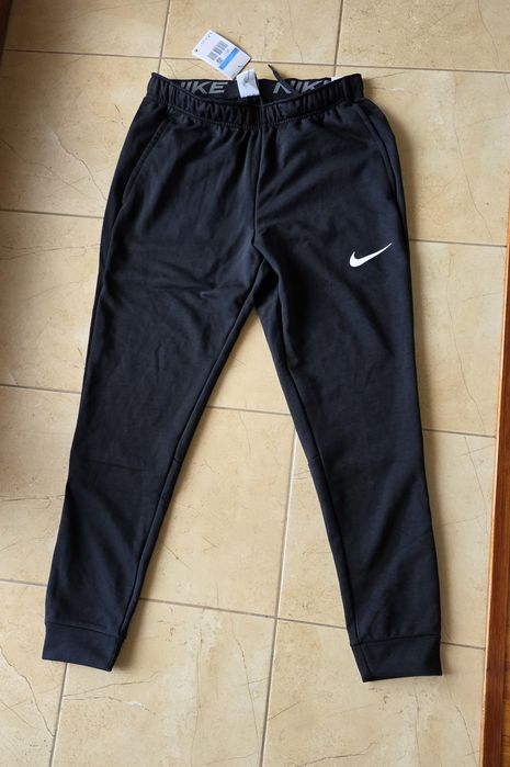 Nike dri-FIT pantaloni, marimea M