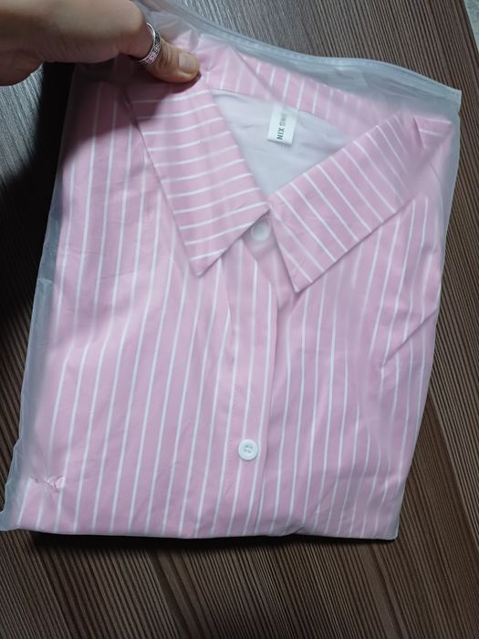 Продам  рубашку.