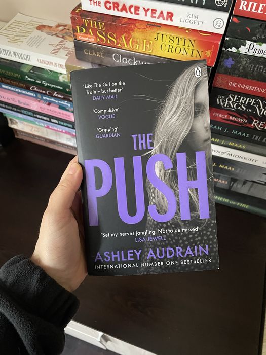 Книги на английски, трилъри