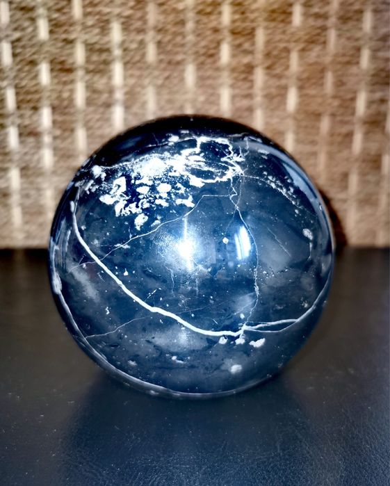 Антикварен турмалин черно-бяла ониксова сфера ест. полиран кристал !