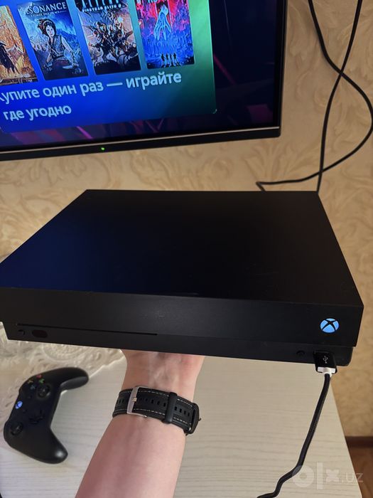 Xbox one x 1tb ( 60+ oyin/игр)