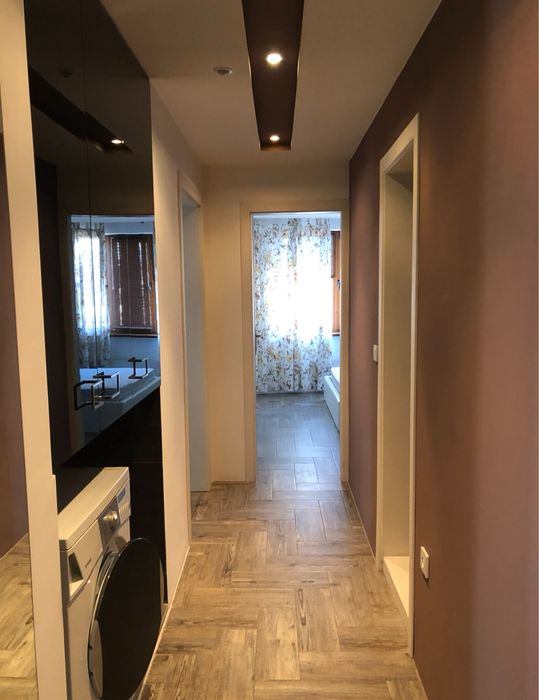 Дава се под наем Двустаен апартамент в Хасково, Център - 148 кв.м за 600 € - Снимка #1