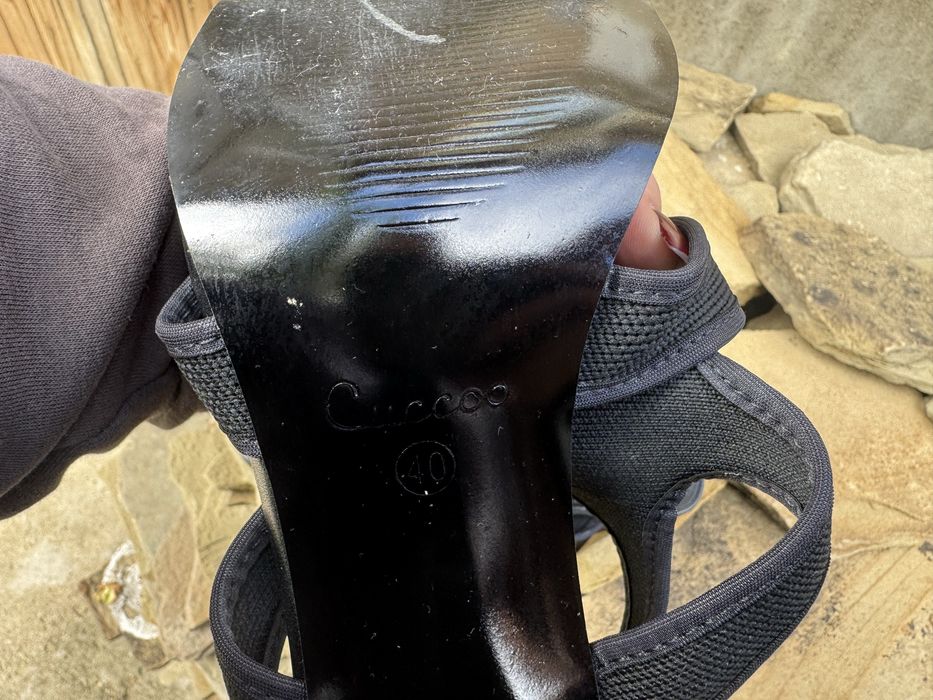 Дамски сандали за широк крак