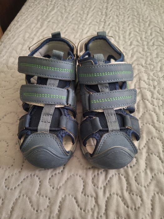 Нови сандали 26 номер