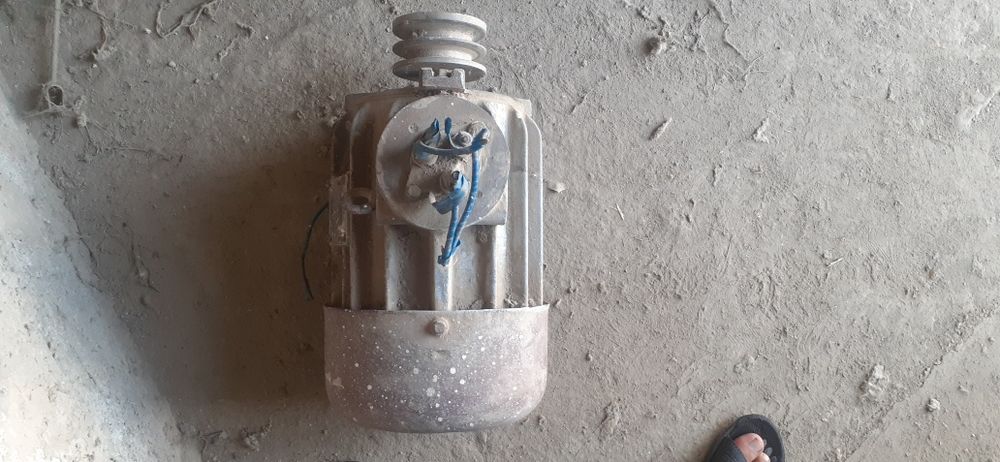 Мотор сотилади 3 киловатт