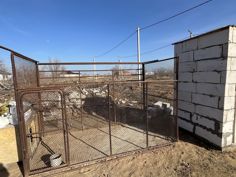 Продам вольер 3м на 1.5м, высотой 2метра