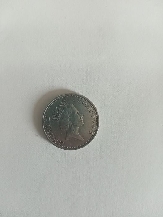 Иностранная монетка Англии