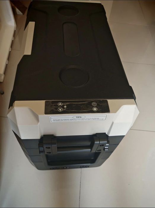 Frigider auto portabil