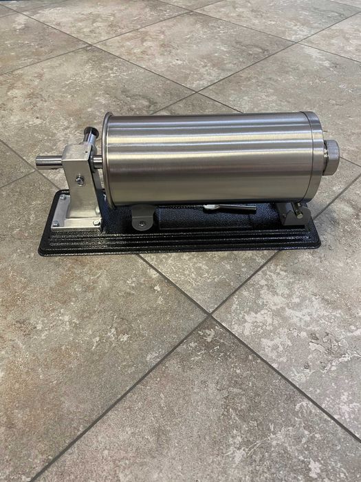 Пълначка за месо хоризонтална 4л с метална стойка