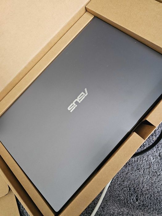 Ноутбук Asus x515e