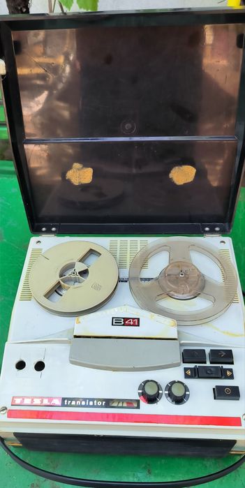 Magnetofon Tesla B41