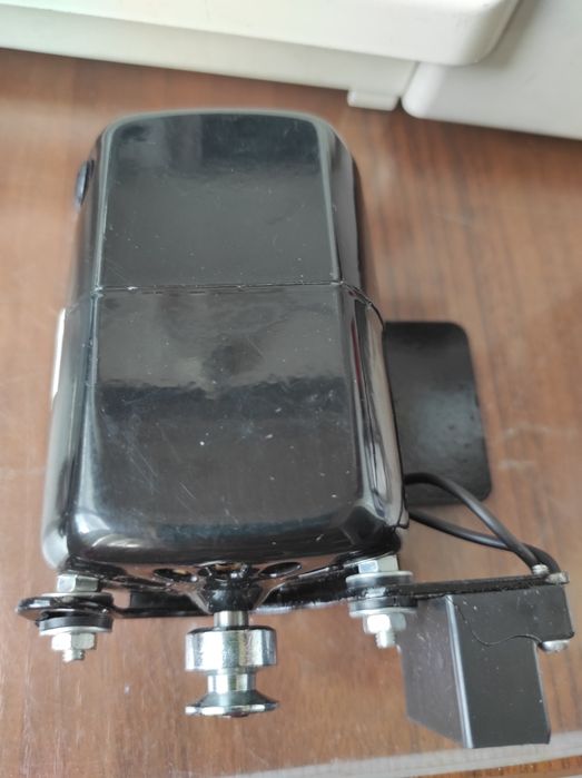 Моторчик для машинки оверлок