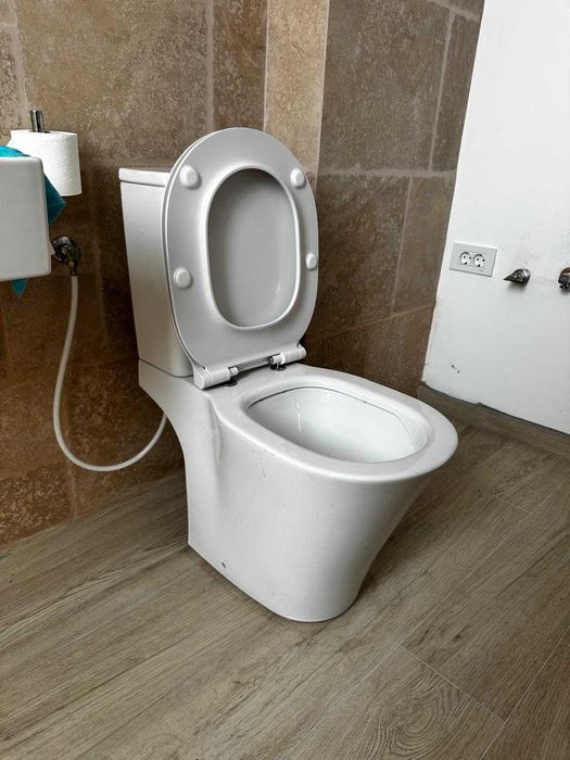 Set complet wc+chiuveta cu baterie