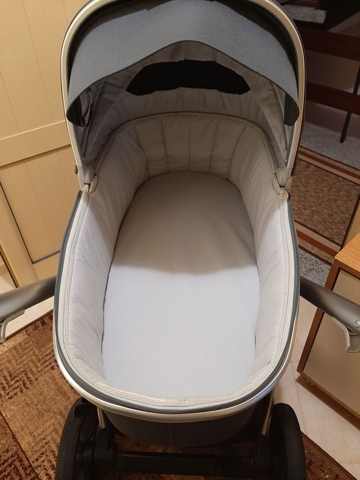 Бебешка количка (комбинирана)