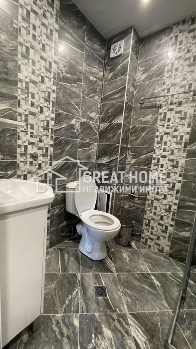 Дава се под наем Тристаен апартамент в Търговище, Център - 65 кв.м за 306 € - Снимка #10