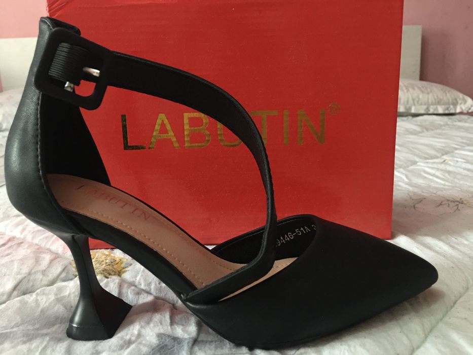 Туфли новые LABUTIN
