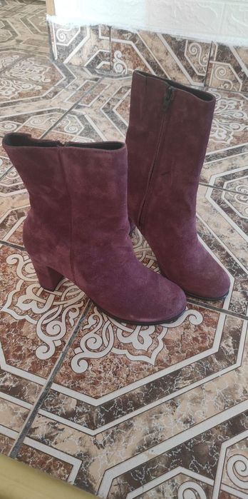 Боти DARIS естествен велур