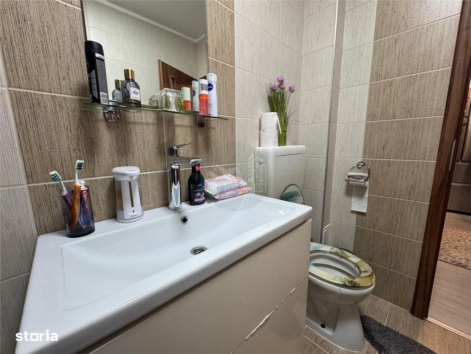 Apartament 3 camere 2 bai 2 balcoane in Selimbar