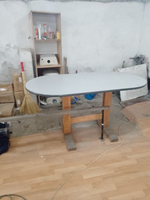 Улица Азаттык 51   стол