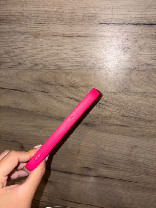 Розов калъф iPhone 13