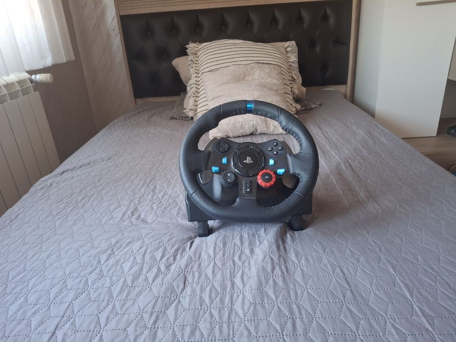 Волан модел Logitech g29.