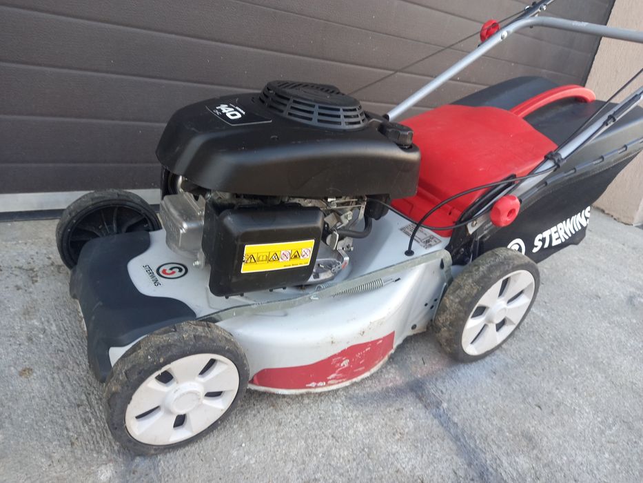 Masina de tuns iarba motor Honda
