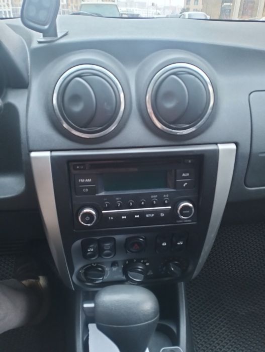 Продам машину nissan almera