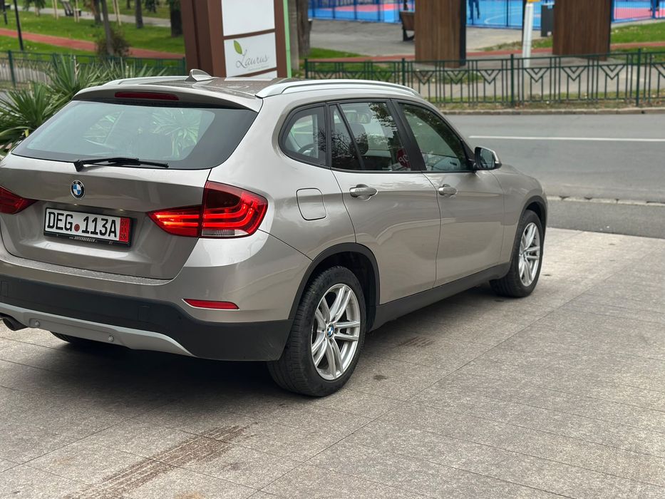 BMW X1 2012 — imagine 3