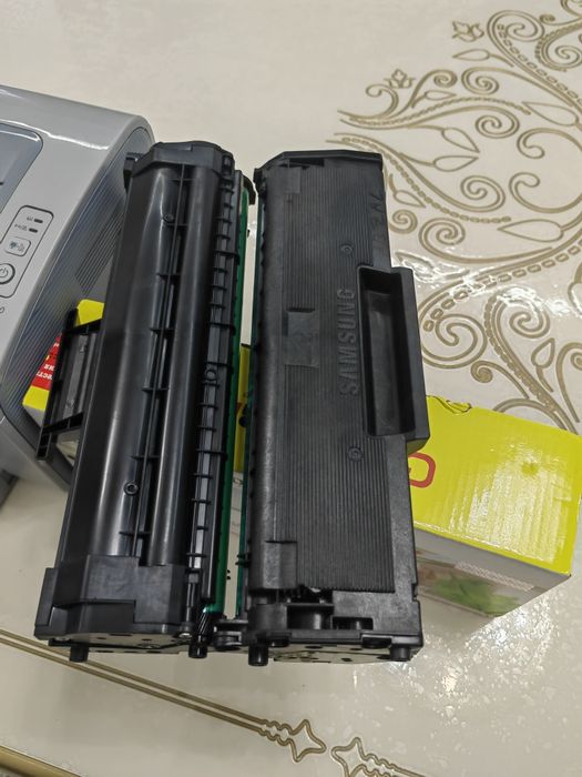 Принтер лазерный Samsung+2 картриджа