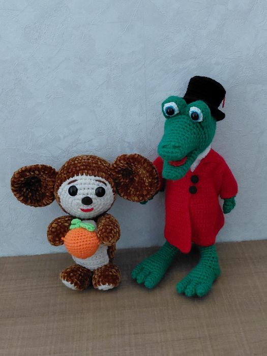 Чебурашка и крокодил Гена