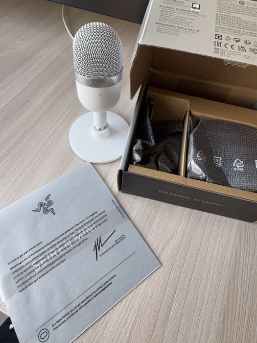 Микрофон Razer seiren mini
