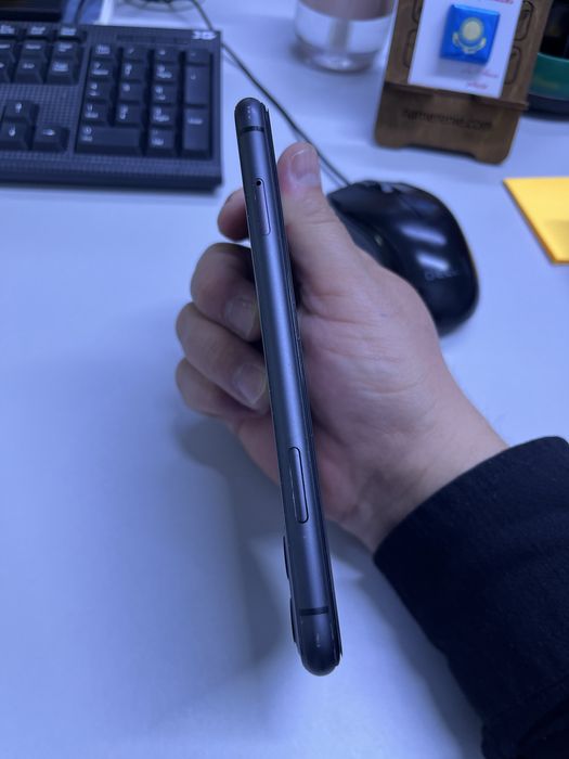 Смартфон Iphone 11