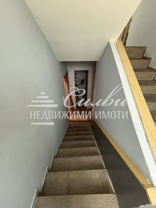 Продава се Етаж от къща в Каспичан - 120 кв.м за 468 €/кв.м - Снимка #12