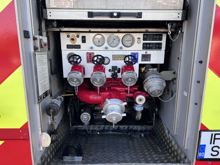 Masina de pompieri 4000L/6.000L apa