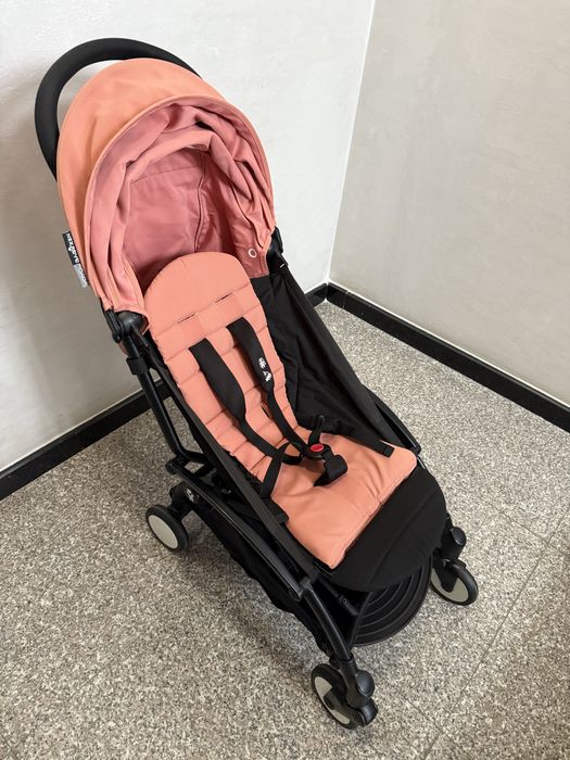 Продам коляску Yoyo в отличном состоянии