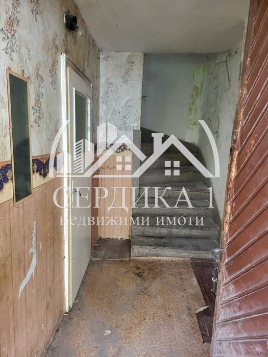 Къща в Перник, област-с.Драгичево