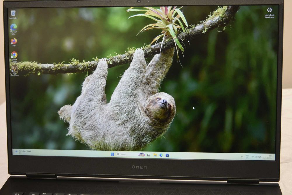 HP Omen i7-13700, 17.3" 144Hz GF RTX 4070 8GB, 32GB DDR5, 1TB SSD NVMe