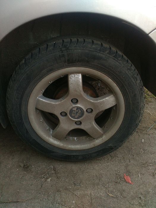 Железни и лети джанти за bmv e36 корса ауди а3 пежо206 вектра б тигра