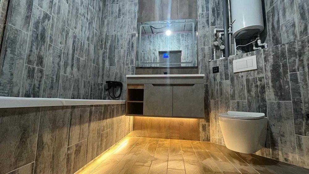 Ремонт квартир ,Ламинат,плинтус,обои,галтели