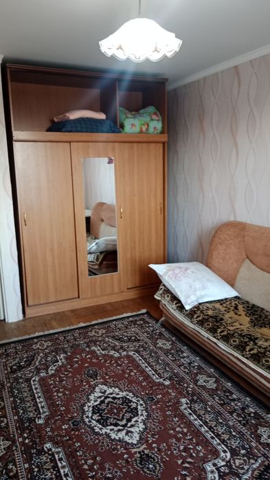 Продам 2х.ком. кв.полностью мебелированна