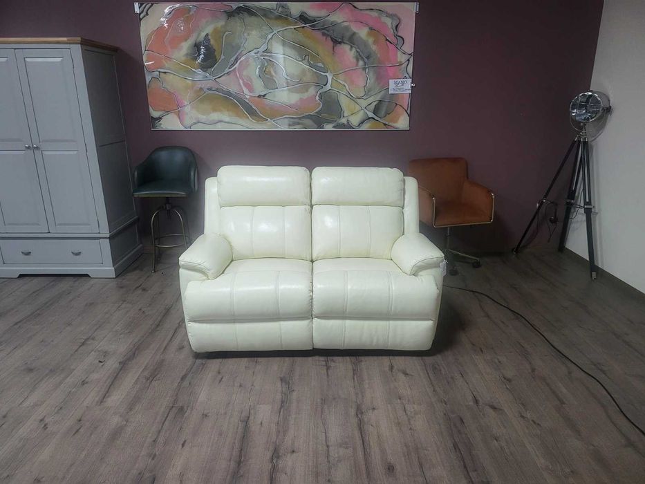 Светло кремав кожен диван двойка с електрически релаксиращ механизъм