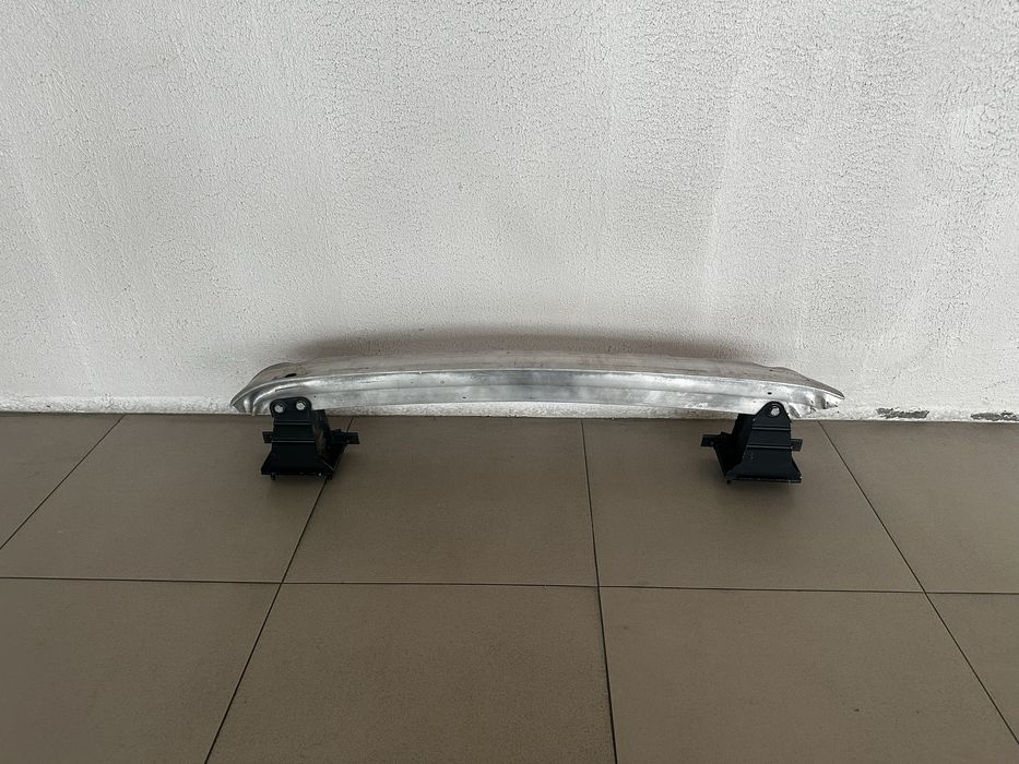 Усилитель бампера задний