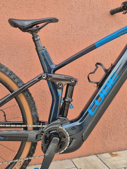 Bicicleta electrica carbon cube