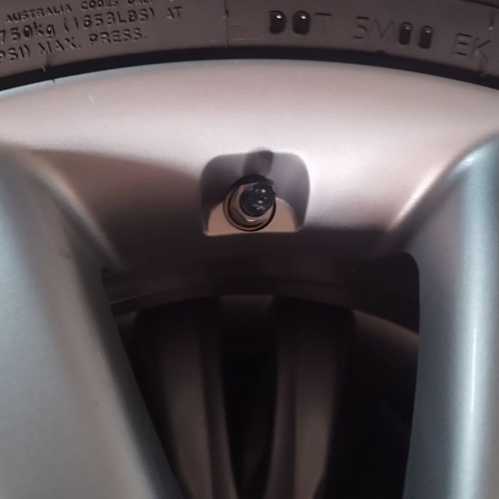 Джанти с гуми за Hyundai, 5×114.3 18 цола ET48