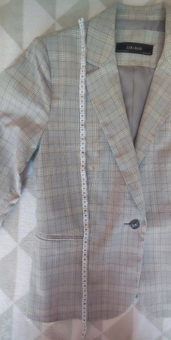 Sacou Zara masura 42 EUR/ 10 USA/32 MEX