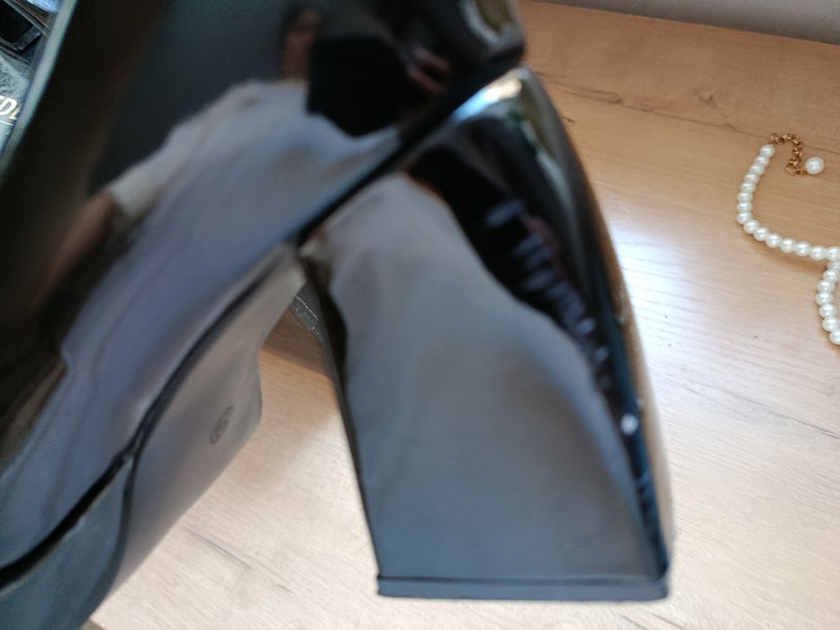 Лакированные туфли