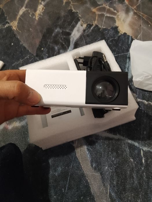 Продам проектор .