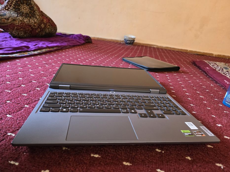 Noutbuk Lenovo LOQ