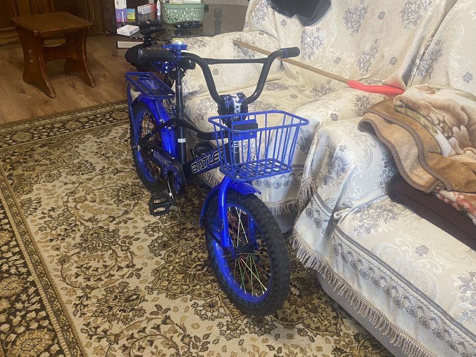 Продаю детский велосипед.