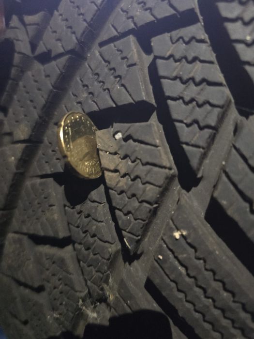 Anvelope iarna continental 255 55 19